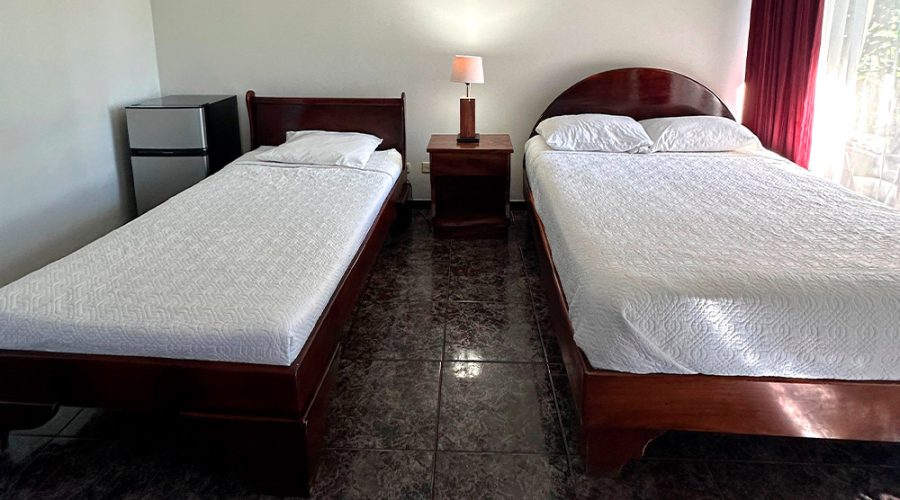 Hotel Brillasol habitación triple